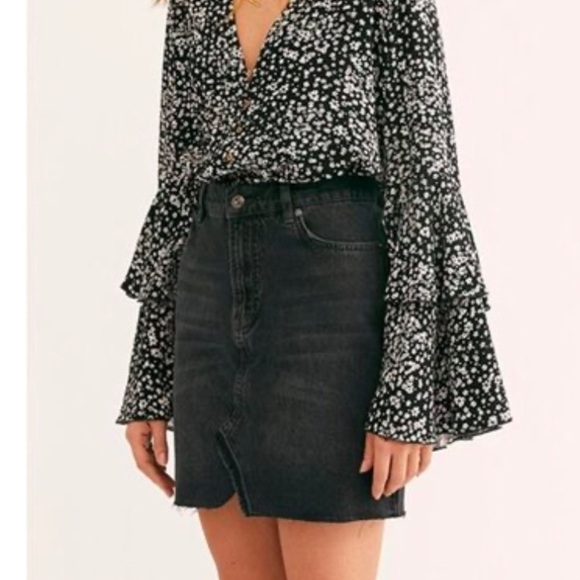 We The Free Hallie Raw Hem Denim Mini Skirt - Picture 1 of 6